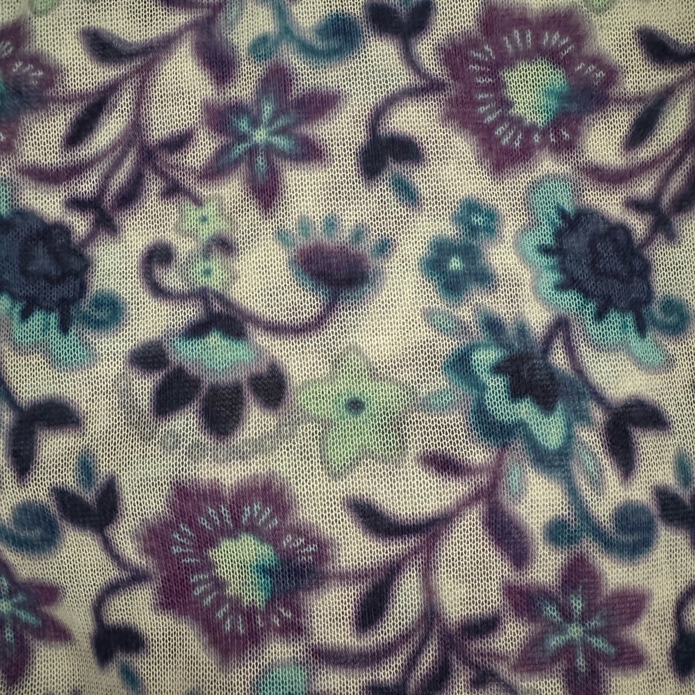 🌷Floral Infinity Scarf - Picture 2 of 4